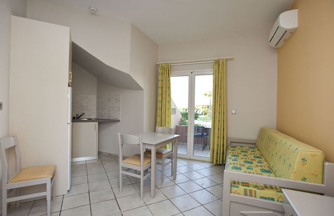 Phaedra Hotel - Photo 25