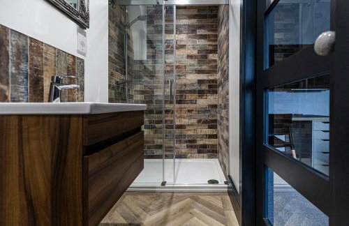 BOOTique House - Luxury Group Accommodation for 12 - Foto 61