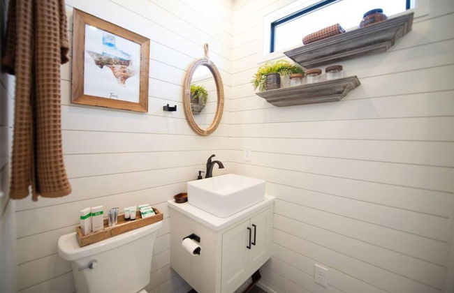 New Longhorn Stunning Container Home-in Alpine - Foto 16