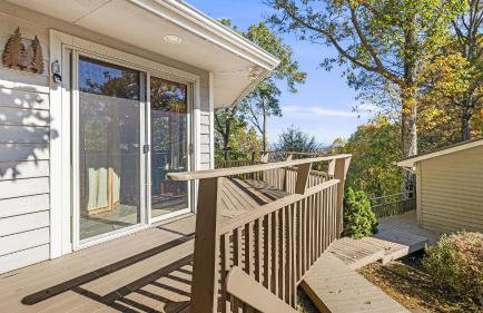 Cabin in the Sky by Avantstay Deck w/ Views - Foto 86