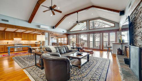 Stunning Lakefront Malakoff Home with Dock and Deck - Foto 5