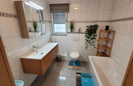 Helle Wohnung mit Balkon 120qm, 4Zimmer - Foto 6