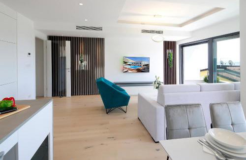 MODENA MARIS-heated pool-grill-relax-jacuzzi apartments - Foto 38