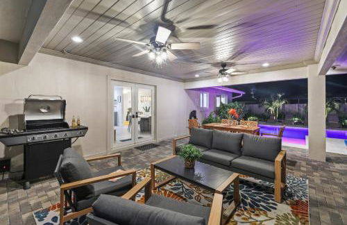 Coastal Palms House - Photo 42