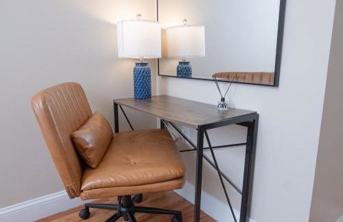 Sunlit 2BR Central Park North elevator & laundry - Foto 45