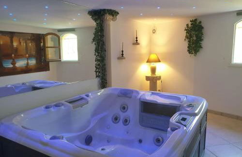 Villa Ohna - Gîte Romantique avec Spa Privé - Foto 6