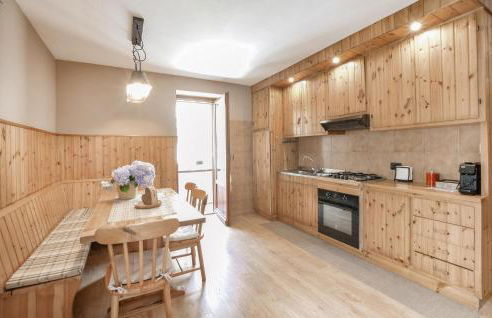 Nice Apartment In Lanzada With Wifi - Photo 10