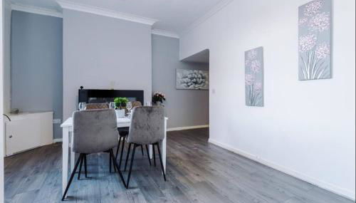 Modern & Cozy 3BR House - Sleeps 8 - Foto 4