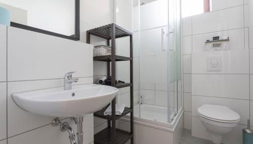 Stylish & Cosy Apartment in Berlin, WiFi - Foto 5, Shower