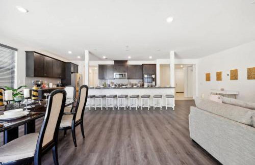 Entire Private Home with 5 Bedrooms 3 Bathrooms, 3000 sqft, Gated Yard, Garage, Nice View, Available Now - Foto 27