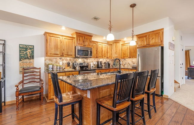 Seven Springs 4 BR Premium Condo, Deck with Views by RedAwning - Photo 7