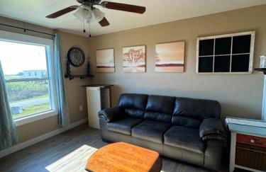 Relax & Unwind in a Serene Retreat Near the Beach - Foto 25