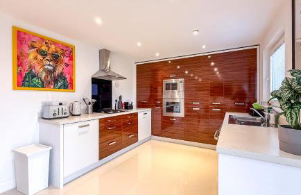 New Modern Detached House with 5bdr Glasgow - Foto 4
