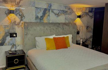 1-Bed Apartment - Sleeps 2 Wifi & Central - Photo 7