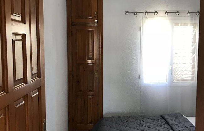 2-bed Apartment 10 min Drive to the Beach! - Foto 2