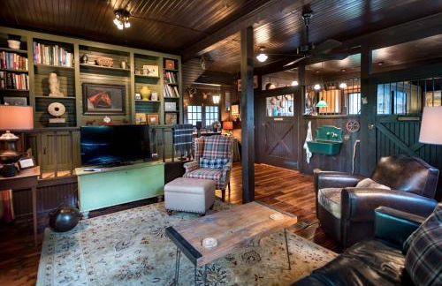 The Stables - Photo 1