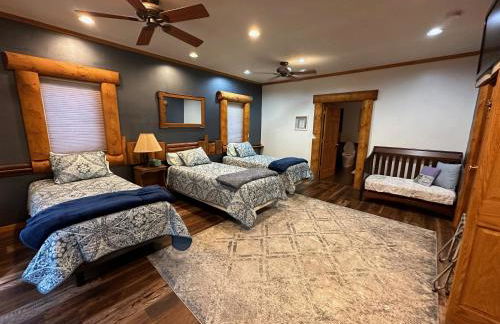 Evergreen Haven Lodge and Bunkhouse - Foto 13