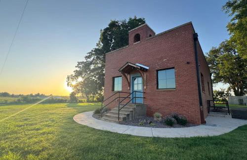 Hot Tub, 5BR2BTH in Guthrie, OK- Near EdmondOKC - Photo 37
