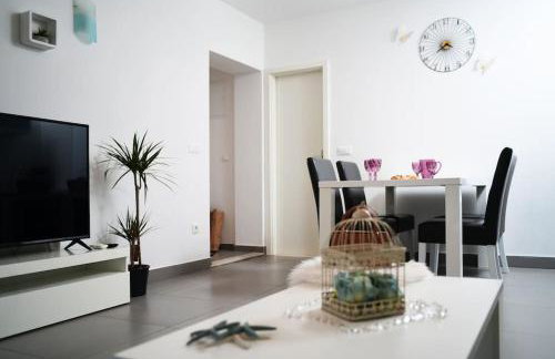 Wave n' Sea Apartment With a Private Pool - Foto 8