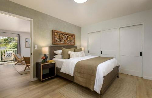 Private Balcony and Coastal Escape - Foto 1