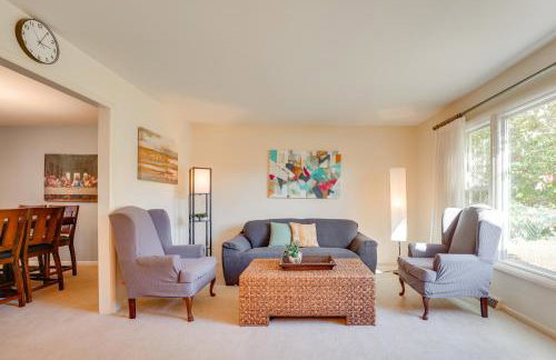Jackson Home w/ Fire Pit & Yard: 3 Mi to Downtown - Foto 5