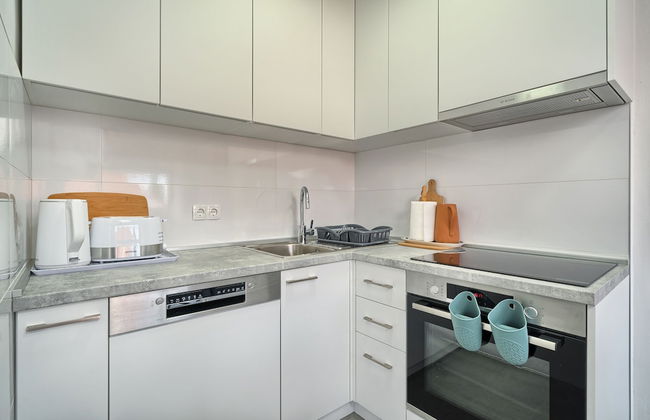 A3 - Luxury apt w big Balcony, 4 min Walk to Beach - Foto 8