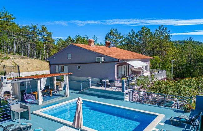 Grace Comfortable Holiday Residence - Photo 1