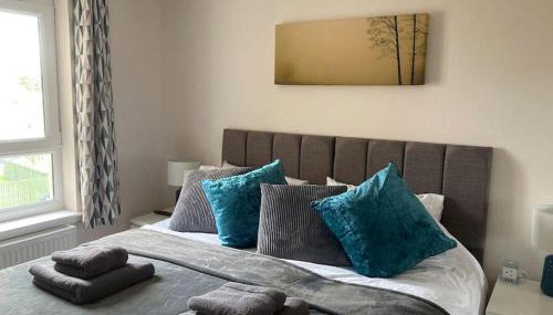 Beautiful 2 bedroom flat overlooking golf course - Foto 5