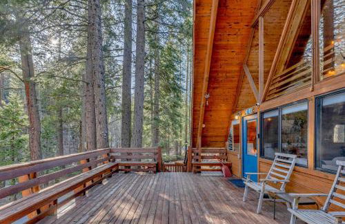 3BR Tahoe Cabin in the Trees with Hot Tub - Foto 26