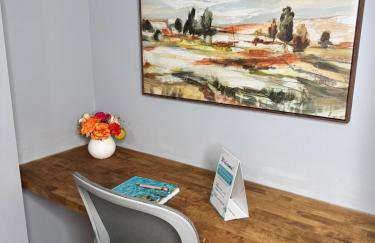 Cozy Room by Hofstra University - Photo 13