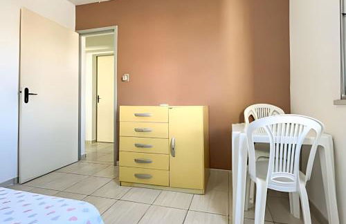 Apto com AR, 3/4 em condomínio com piscina e lazer - Foto 17