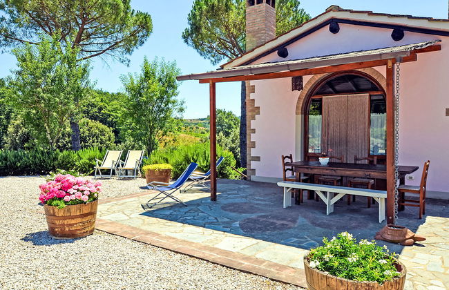 2 bedroom House in Certaldo with private pool and garden - Photo 1