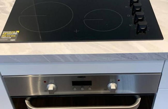 Stunning 2-bed Apartment in Grays - Photo 28