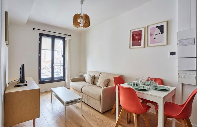 New Apartment Boulogne Facing the "passage" - Photo 9