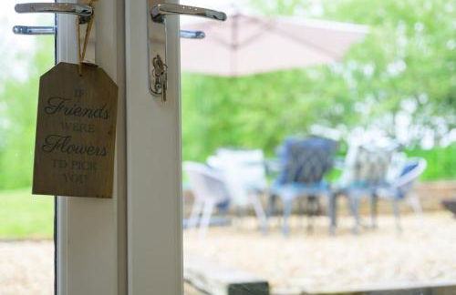 ''The Den'' Lakeview Apartment at Watersedge - Foto 11