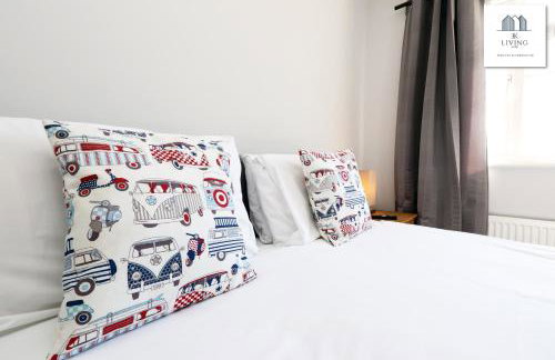 Spacious 3 Bed Home In The Heart Of Bridgend - By EKLIVING LUXE Short Lets & Serviced Accommodation - Foto 26