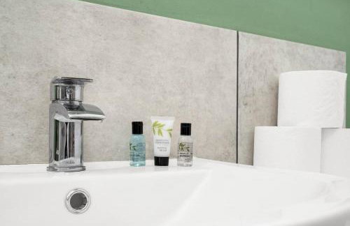 Stylish & Modern Apartment - Free Parking - WIFI - Foto 19