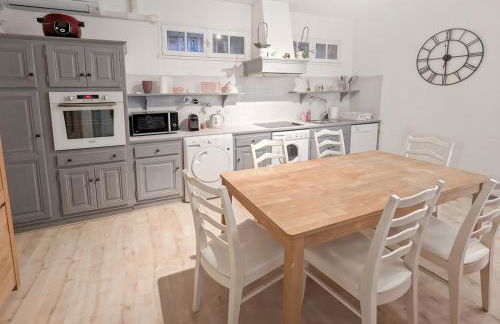 Charmant T3 dans un mas provençal proche Avignon - Photo 4