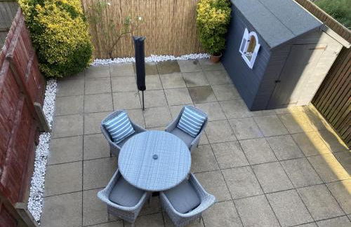 Spinnaker House-with Tesla Electric Charging Point - Photo 33