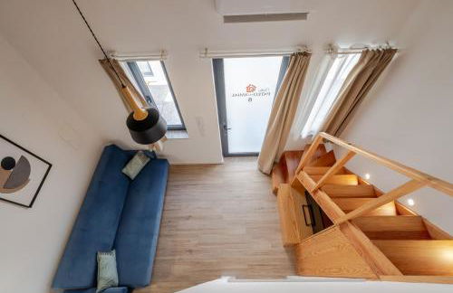 Authentic Studio with Terrace by HostWise - Foto 12