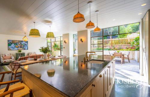 The Writers Retreat - Photo 7