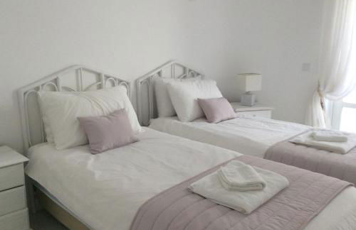 Beach front/waterside apartment - Foto 16