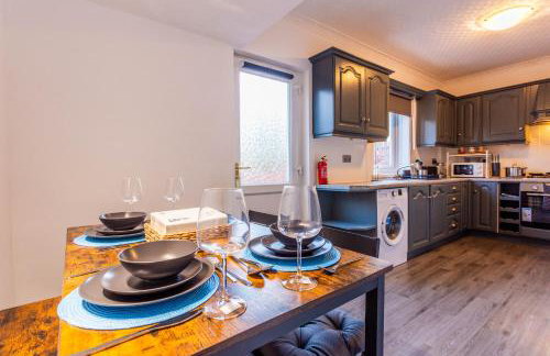 Two Bed Entire House Newcastle Gateshead - Free Parking - Photo 9