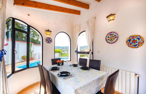 Villa Yvonne - chill out, free WIFI, close to facilities - Foto 24