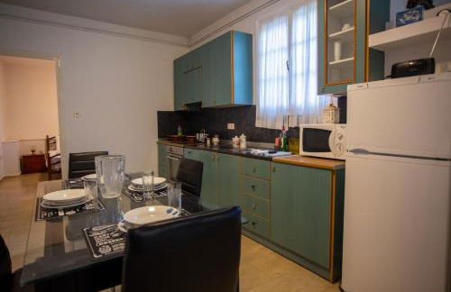 Traditional villa appartment with garden, also for gatherings ,15 minutes from Thessaloniki airport - Foto 12