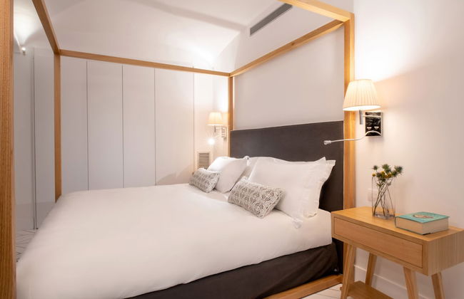 Luxury Villa with Penthouse, Pools and Sea View - Photo 3