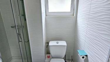 Charmant 2 pièces, accès facile au centre - Foto 2, Shower