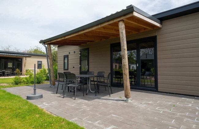Modern Chalet With Dishwasher on the Markermeer - Photo 13