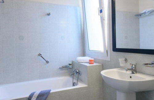 Sea Breeze Apartments Chios - Photo 19