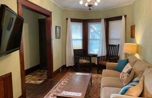 Red Brick Inn - Walk to the Falls, the Casino and all Downtown Restaurants - Photo 4